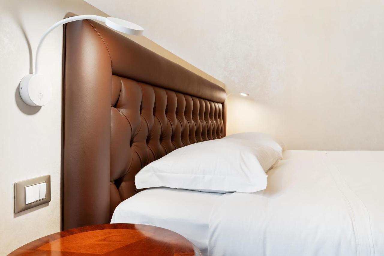 Pantheon Escape Apartment Rome Bagian luar foto